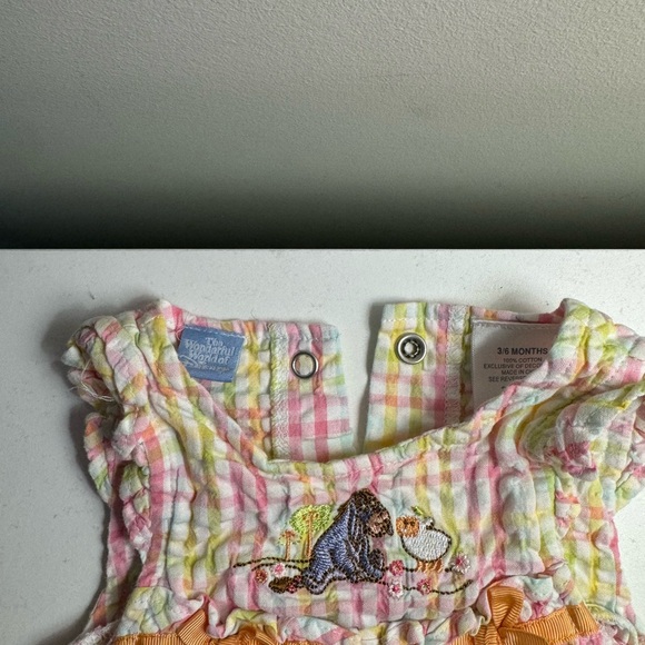 Winnie the pooh jumpsuit - Picture 3 of 3